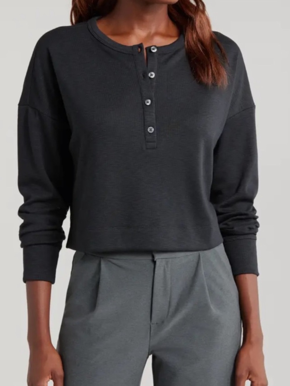 Vuori L/S Sunrise Henley (black)